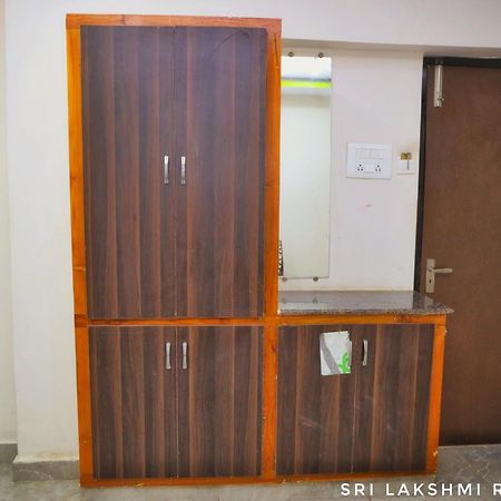 Sri Lakshmi Residency Hotel Tirupati Exterior photo