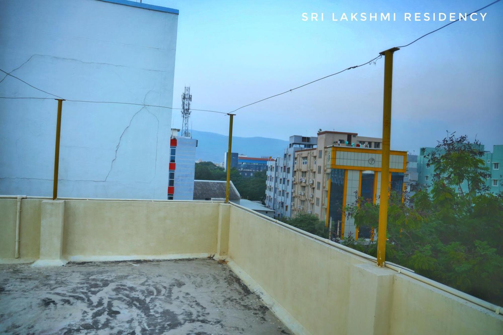Sri Lakshmi Residency Hotel Tirupati Exterior photo
