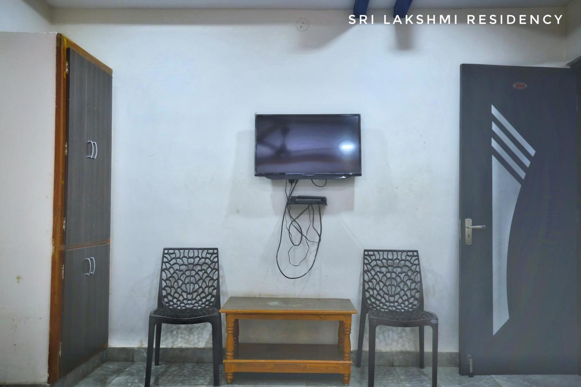 Sri Lakshmi Residency Hotel Tirupati Exterior photo